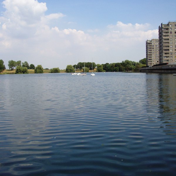 Southmere_Lake_3.jpg