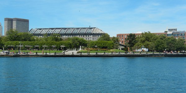 Christopher_Columbus_Waterfront_Park.jpg