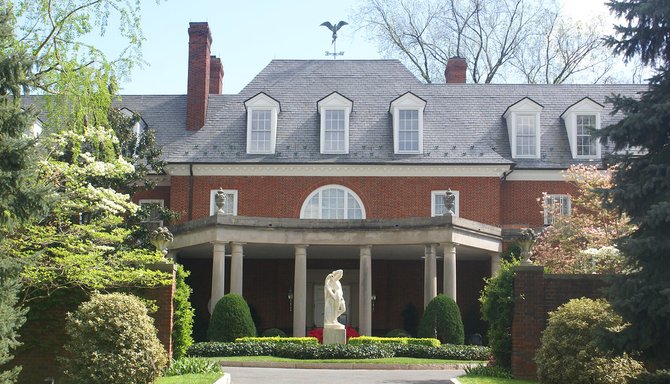 Hillwood Estate and the Queen of DC