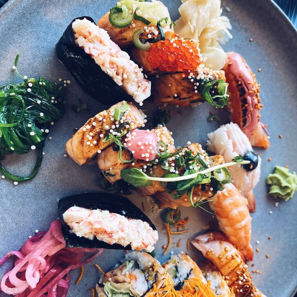 Handmade-Sushi-Plate-2