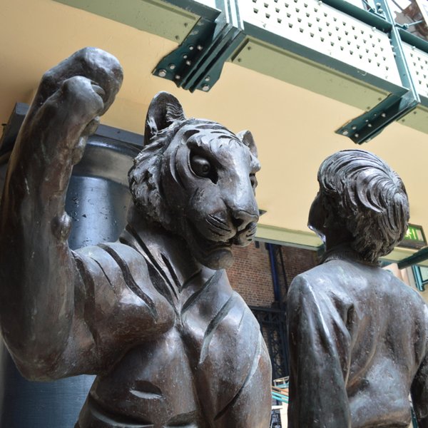 Jamrach Statue Tiger