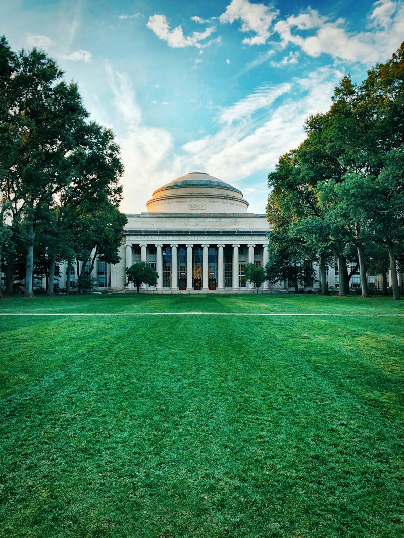MIT-University-Boston