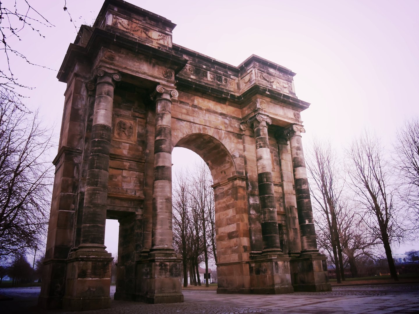 McLennan Arch: Dances, Dickens & Whisky | CityDays