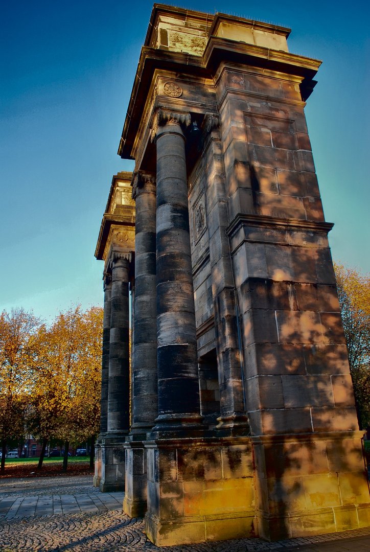 McLennan Arch Dances, Dickens & Whisky CityDays