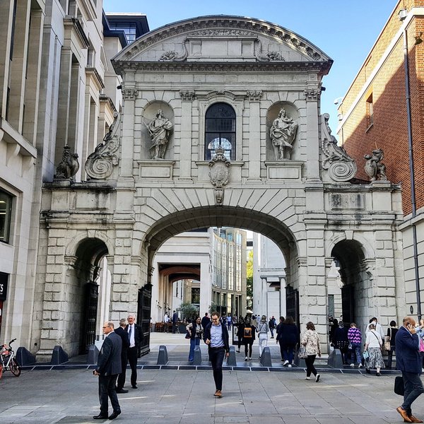 Paternoster Square: Monks, Monuments & England’s First Novel | CityDays