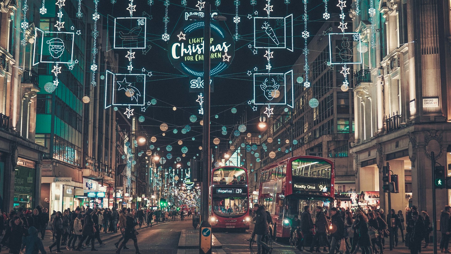 The Ultimate Guide to Christmas Lights in London 2024, image size:1920x1080