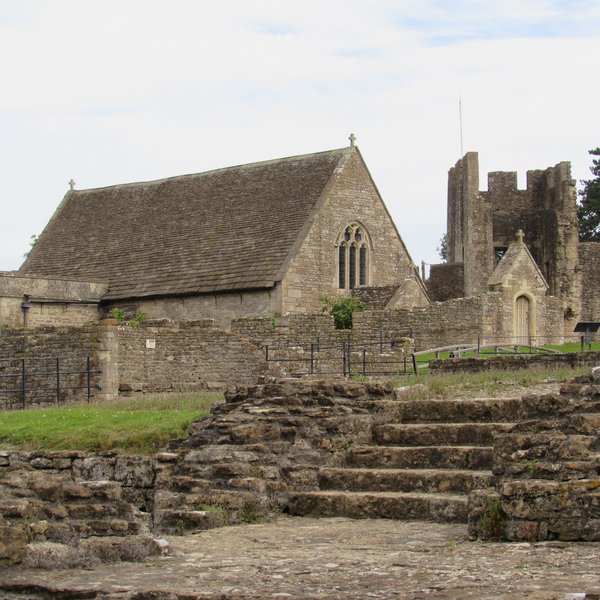Farleigh_Hungerford_Castle_7.jpg