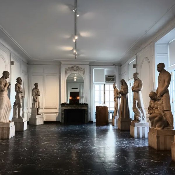 statues in the international museum of surgical science.jpg